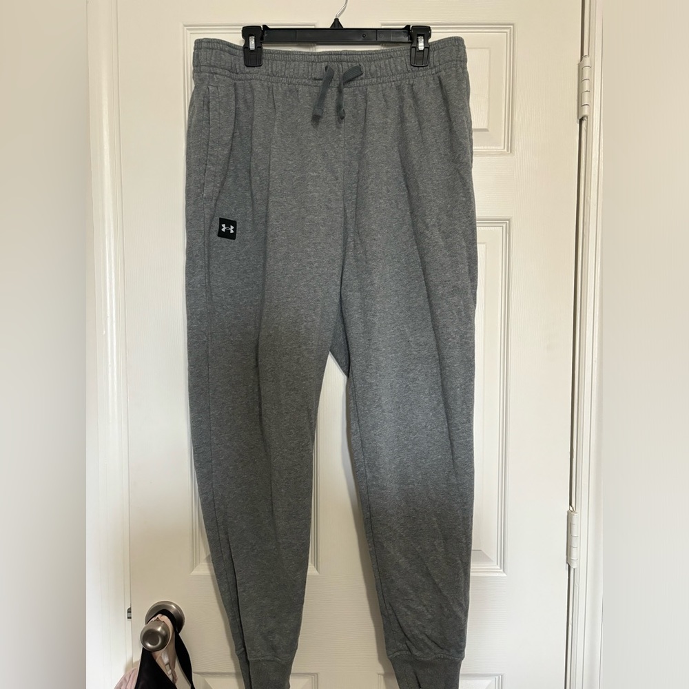 men’s under armour joggers